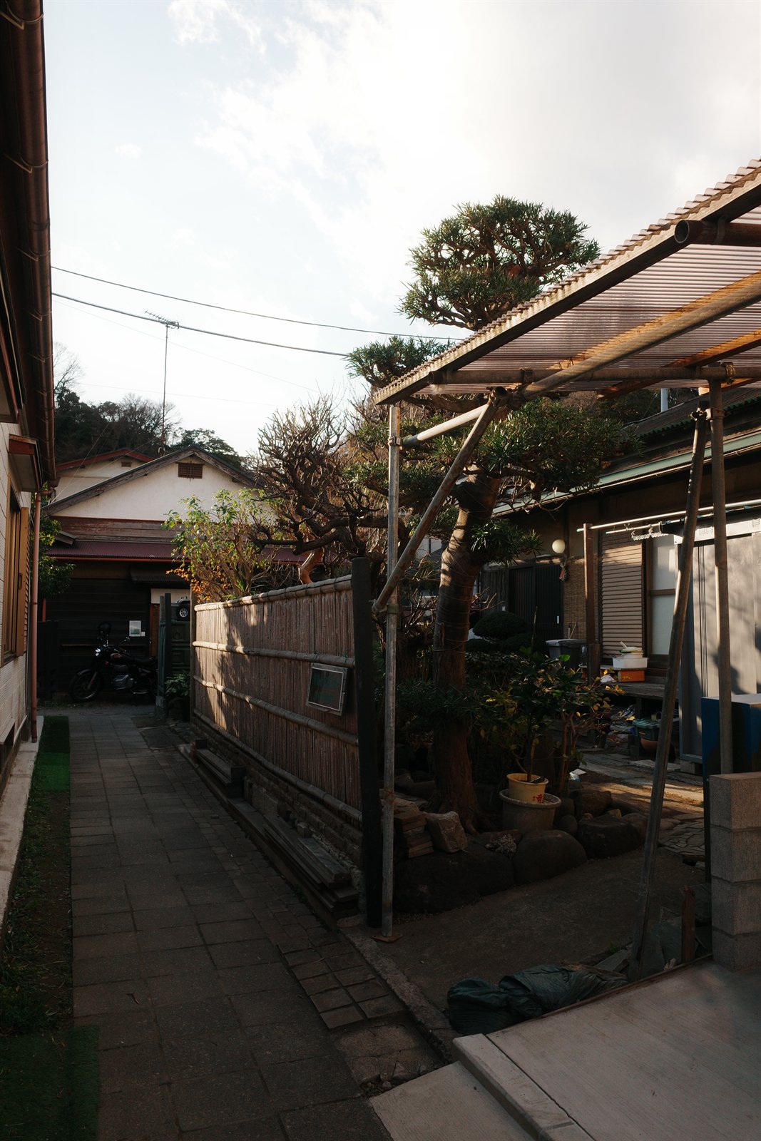 residential alleyway